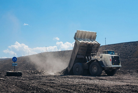 Самосвалы Terex проявляют несгибаемый характер в сибирских условиях