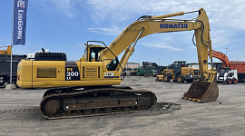 Komatsu PC300-8M0